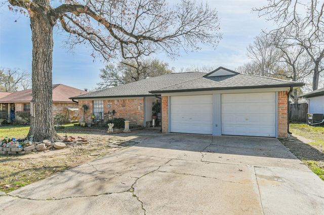 5610 Fallengate Drive, Spring, TX 77373