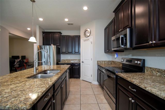 10158 NEWMINSTER LOOP, Ruskin, FL 33573