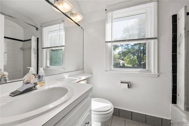 530 Meadowbrook Drive, Lewiston, NY 14092