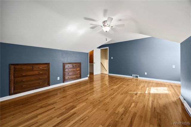 530 Meadowbrook Drive, Lewiston, NY 14092