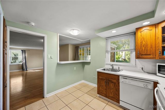 530 Meadowbrook Drive, Lewiston, NY 14092