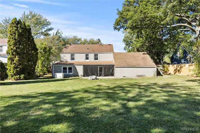 530 Meadowbrook Drive, Lewiston, NY 14092