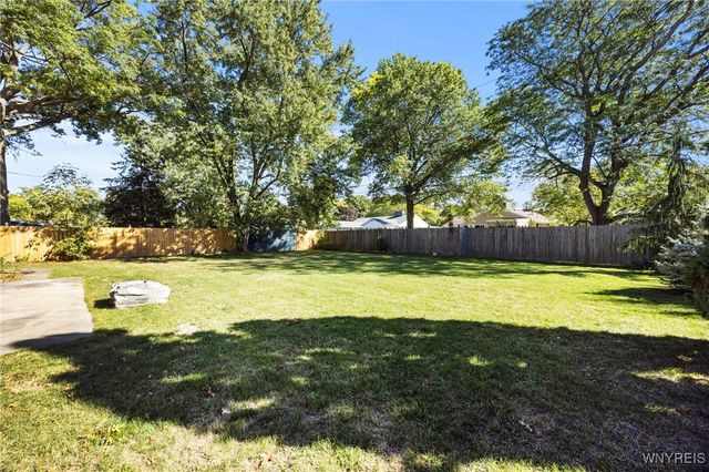 530 Meadowbrook Drive, Lewiston, NY 14092