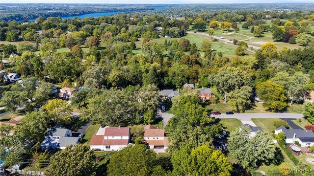 530 Meadowbrook Drive, Lewiston, NY 14092