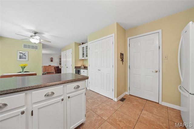 2514 Barrett Place Drive, Ballwin, MO 63021