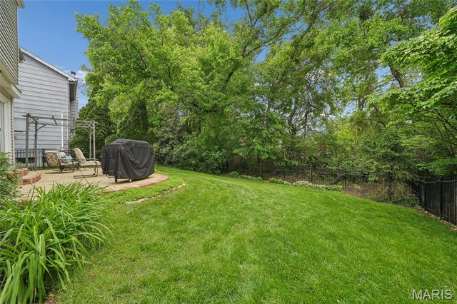 2514 Barrett Place Drive, Ballwin, MO 63021
