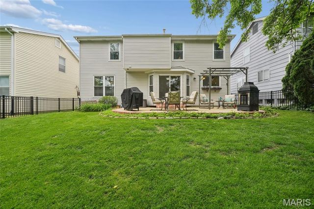 2514 Barrett Place Drive, Ballwin, MO 63021