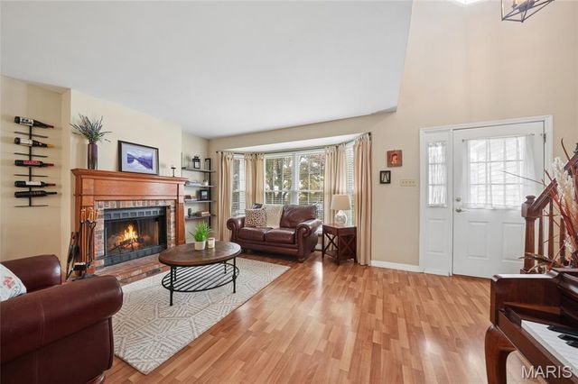2514 Barrett Place Drive, Ballwin, MO 63021