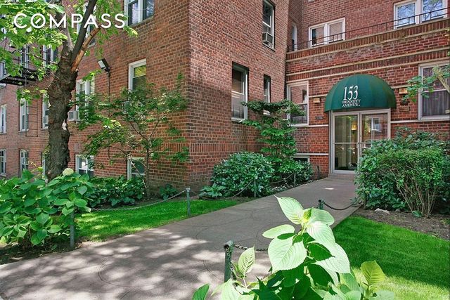 143 Bennett Ave Apt 6R, New York City, NY 10040