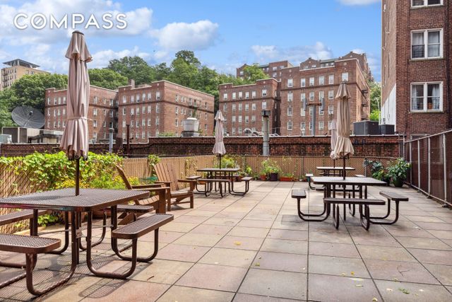 143 Bennett Ave Apt 6R, New York City, NY 10040