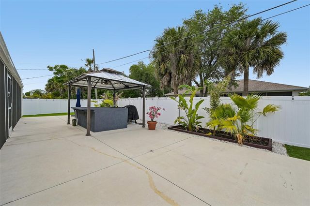 18142 GRIFFEN AVENUE, Port Charlotte, FL 33948