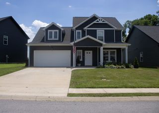 456 Kinslow Ct, Clarksville, TN 37040