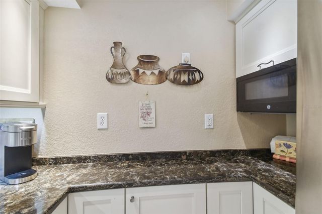10355 PARADISE BOULEVARD 702, Treasure Island, FL 33706