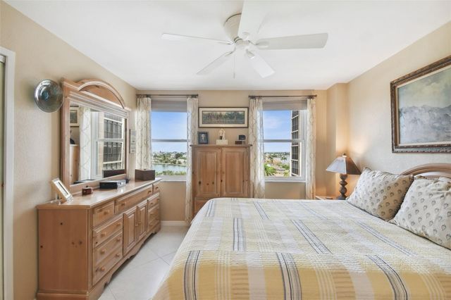 10355 PARADISE BOULEVARD 702, Treasure Island, FL 33706