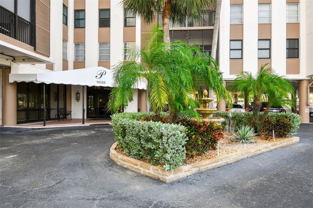 10355 PARADISE BOULEVARD 702, Treasure Island, FL 33706