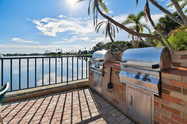 10355 PARADISE BOULEVARD 702, Treasure Island, FL 33706
