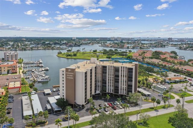 10355 PARADISE BOULEVARD 702, Treasure Island, FL 33706