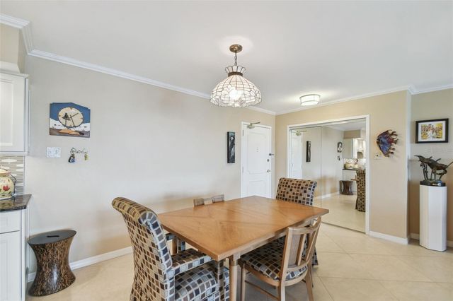 10355 PARADISE BOULEVARD 702, Treasure Island, FL 33706