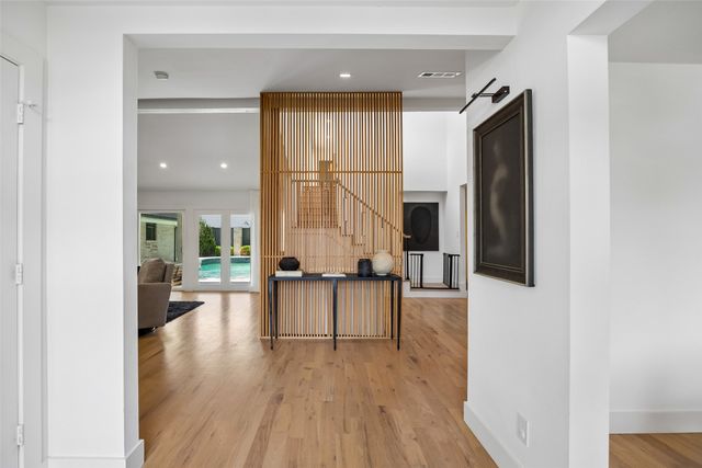 6214 Danbury Lane, Dallas, TX 75214