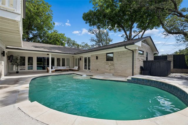 6214 Danbury Lane, Dallas, TX 75214