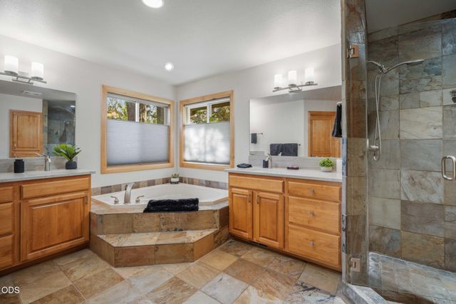 60780 Currant Way, Bend, OR 97702