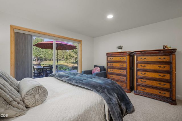 60780 Currant Way, Bend, OR 97702