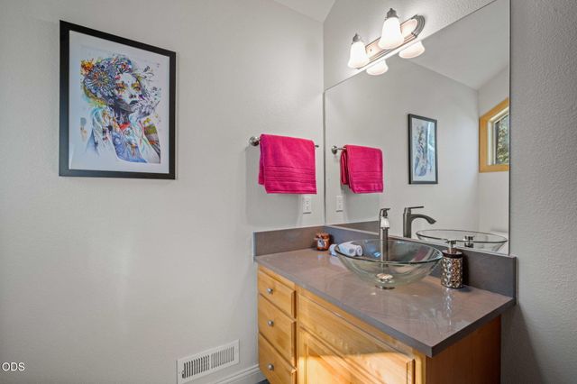 60780 Currant Way, Bend, OR 97702