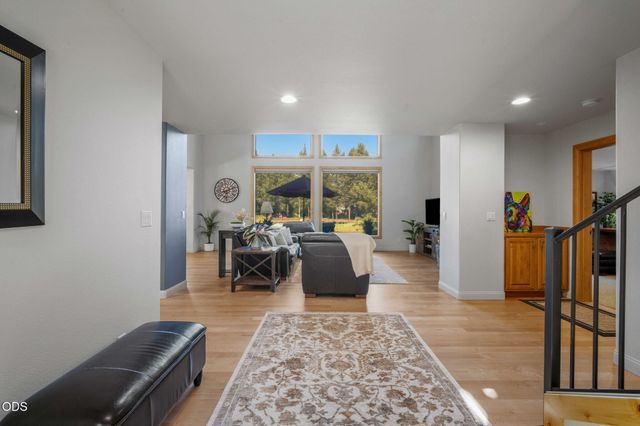 60780 Currant Way, Bend, OR 97702