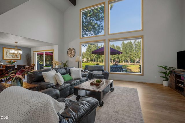 60780 Currant Way, Bend, OR 97702