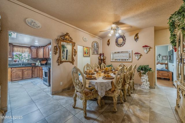 530 E 2nd Avenue, Sun Valley, NV 89433