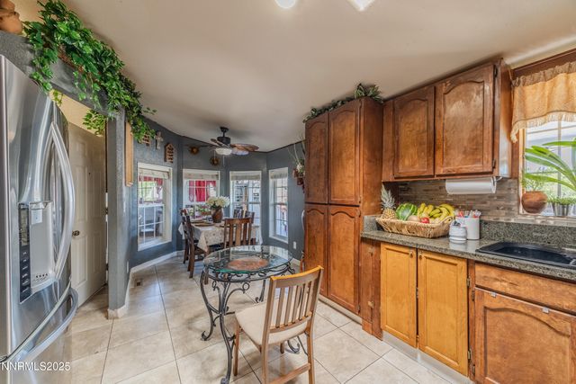 530 E 2nd Avenue, Sun Valley, NV 89433