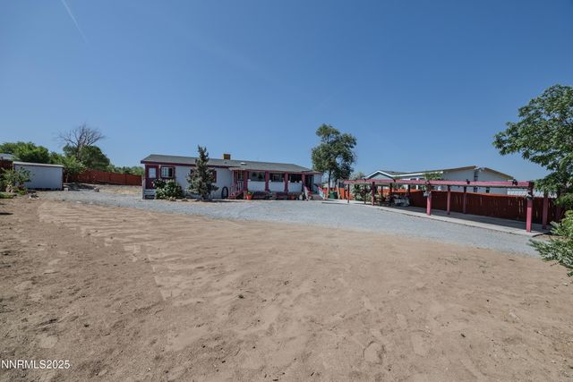 530 E 2nd Avenue, Sun Valley, NV 89433