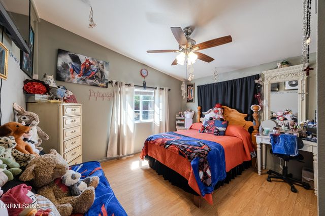 530 E 2nd Avenue, Sun Valley, NV 89433