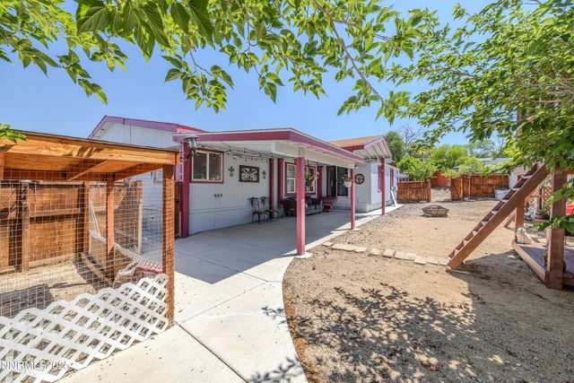 530 E 2nd Avenue, Sun Valley, NV 89433