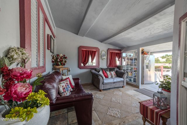 530 E 2nd Avenue, Sun Valley, NV 89433