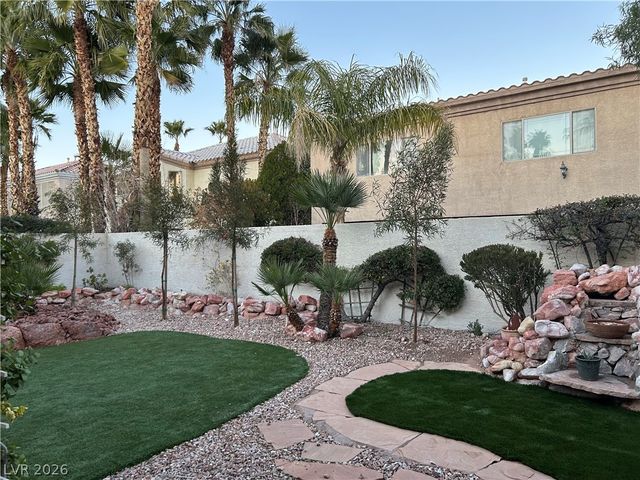 282 Cliff Valley Drive, Las Vegas, NV 89148