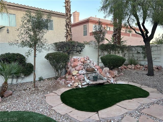 282 Cliff Valley Drive, Las Vegas, NV 89148