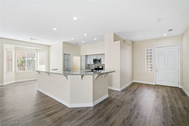 282 Cliff Valley Drive, Las Vegas, NV 89148