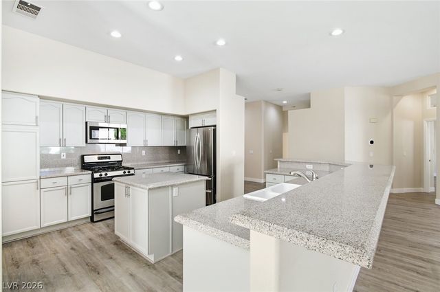 282 Cliff Valley Drive, Las Vegas, NV 89148