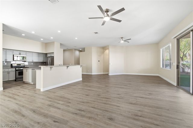 282 Cliff Valley Drive, Las Vegas, NV 89148