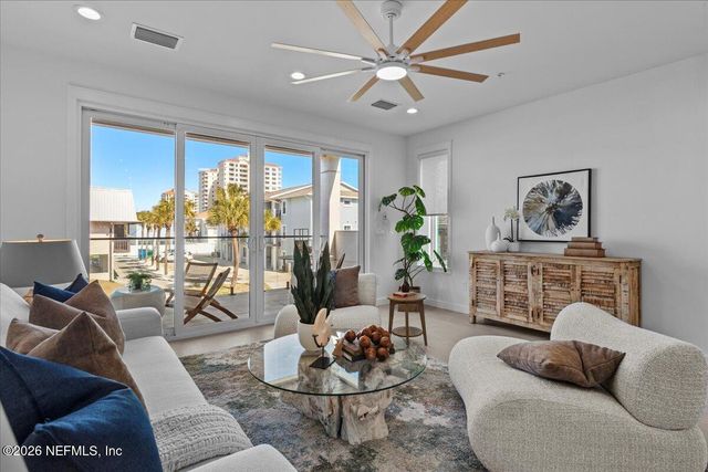 118 13TH Avenue S 101 B, Jacksonville Beach, FL 32250