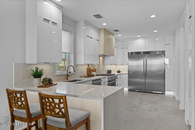 118 13TH Avenue S 101 B, Jacksonville Beach, FL 32250