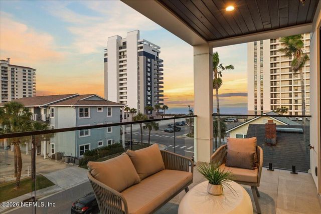 118 13TH Avenue S 101 B, Jacksonville Beach, FL 32250