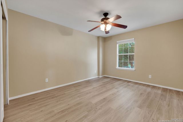 7534 Omega Vale, San Antonio, TX 78252