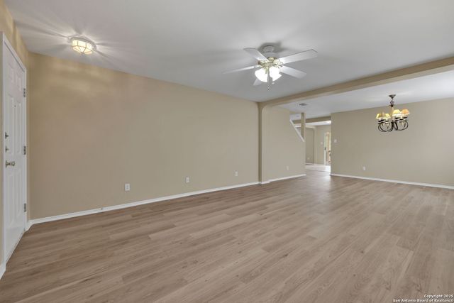 7534 Omega Vale, San Antonio, TX 78252