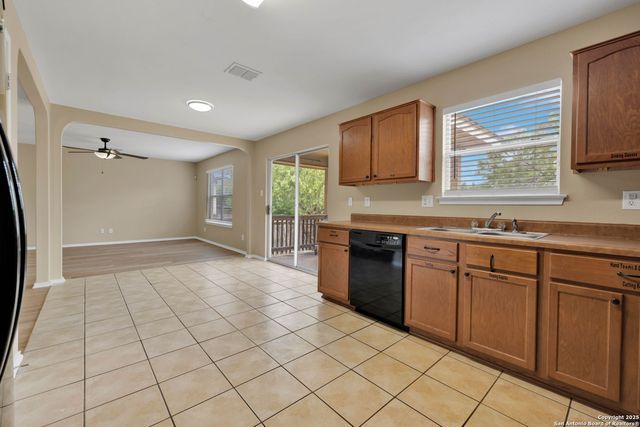 7534 Omega Vale, San Antonio, TX 78252