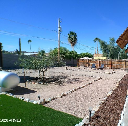 107 E DONNA Drive, Queen Valley, AZ 85118