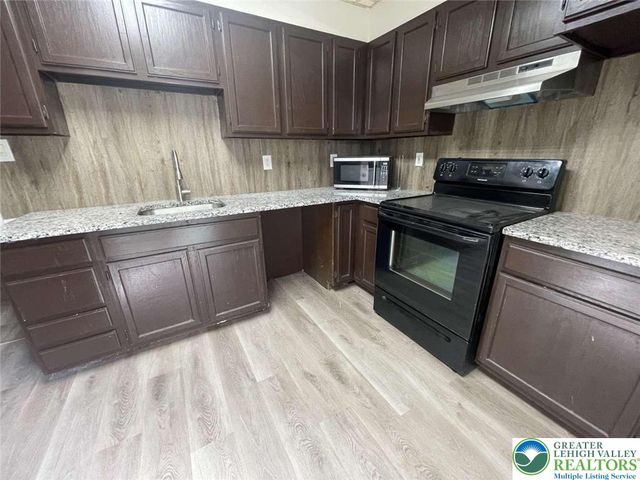 917 Center Street, Bethlehem City, PA 18018