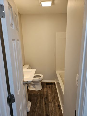 53 Glenrose Ave, Nashville, TN 37210