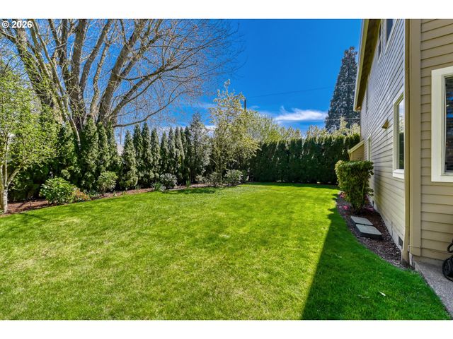 11075 Sw Cabot St, Beaverton, OR 97005